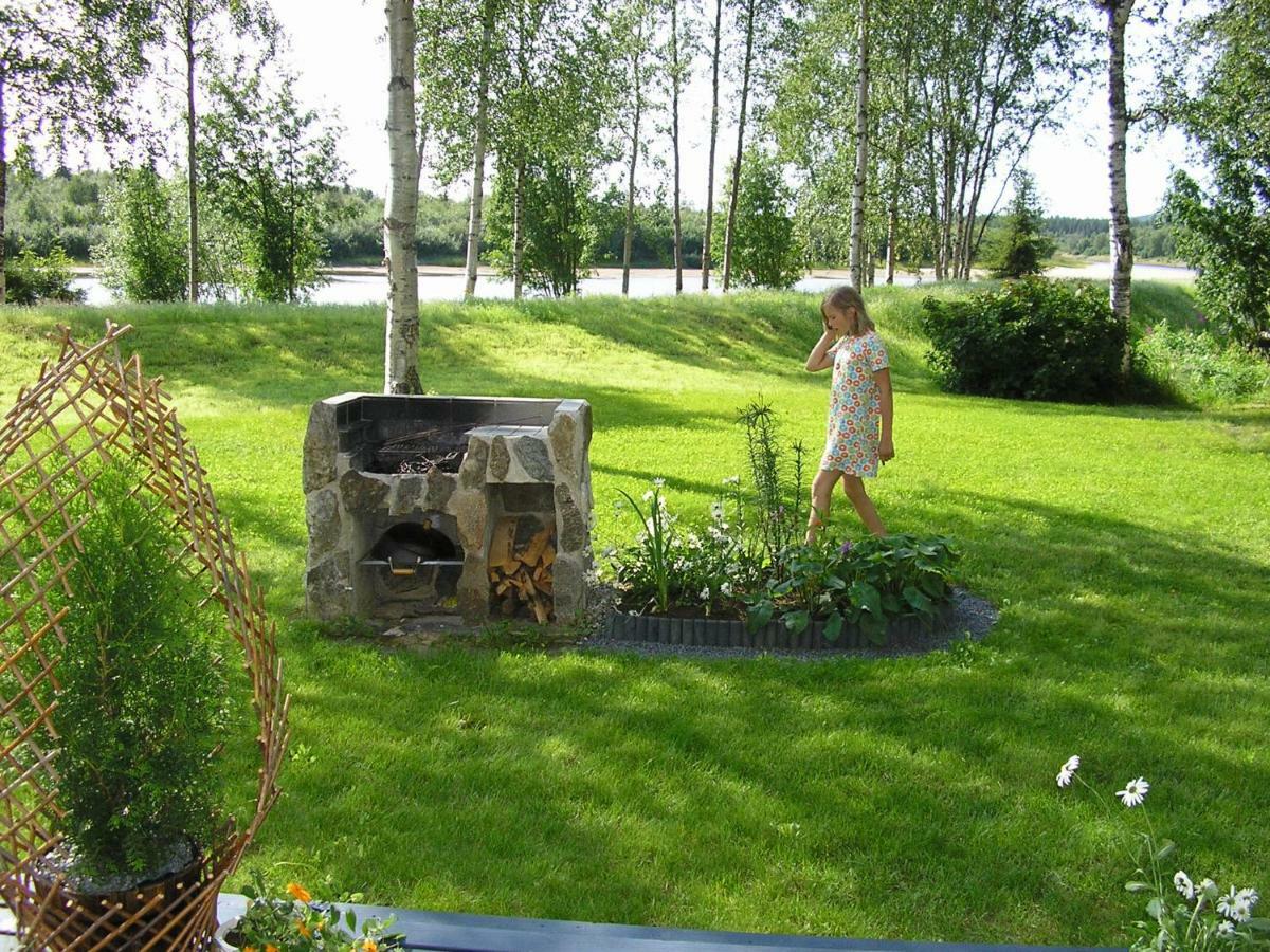 Riverhouse Lumo Ivalo Luaran gambar